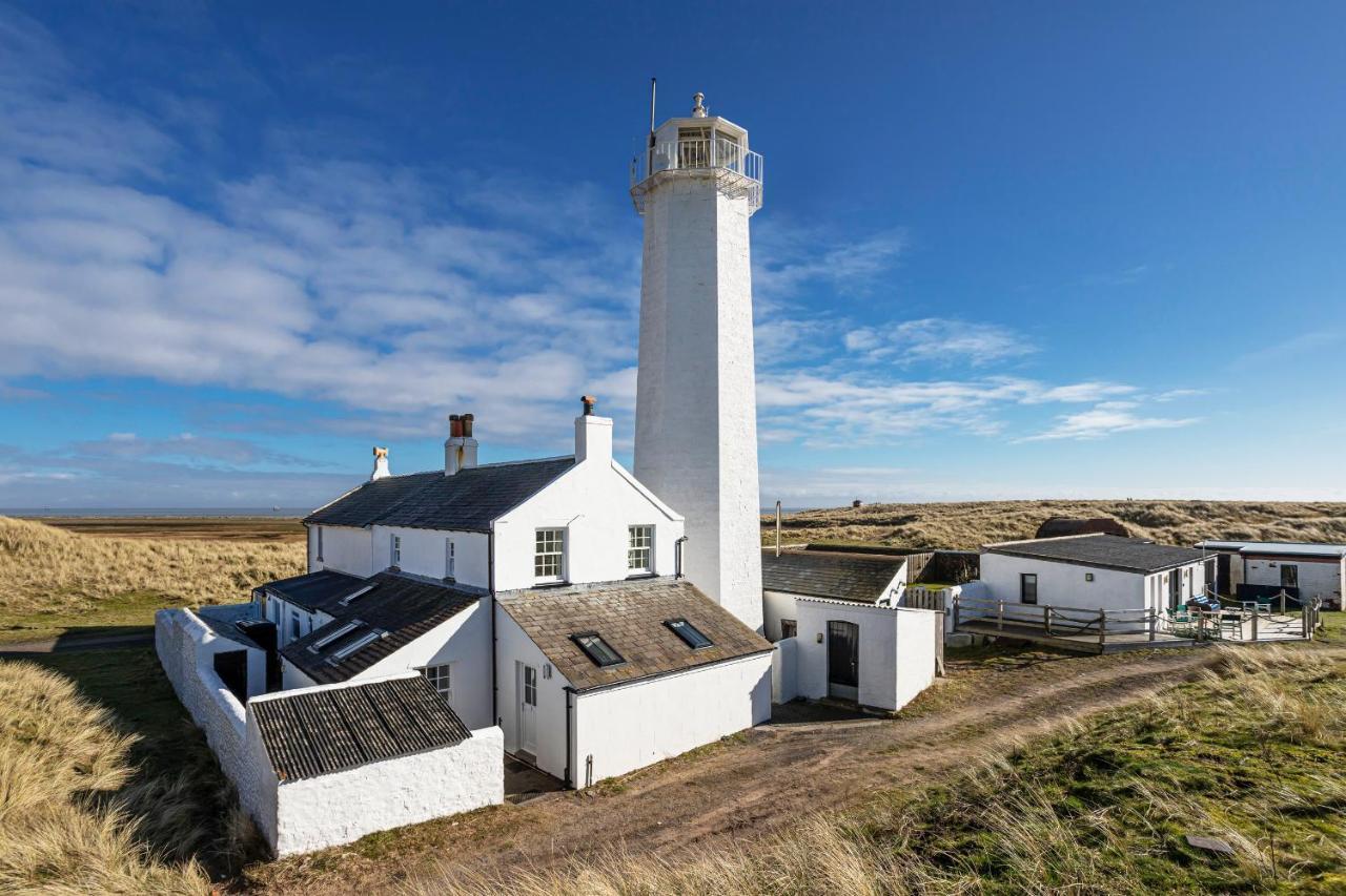 Finest Retreats - Lighthouse Cottage Rampside Exterior photo